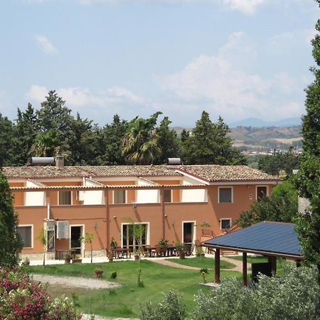 Agriturismo Torre Del Golfo Cropani Buitenkant foto