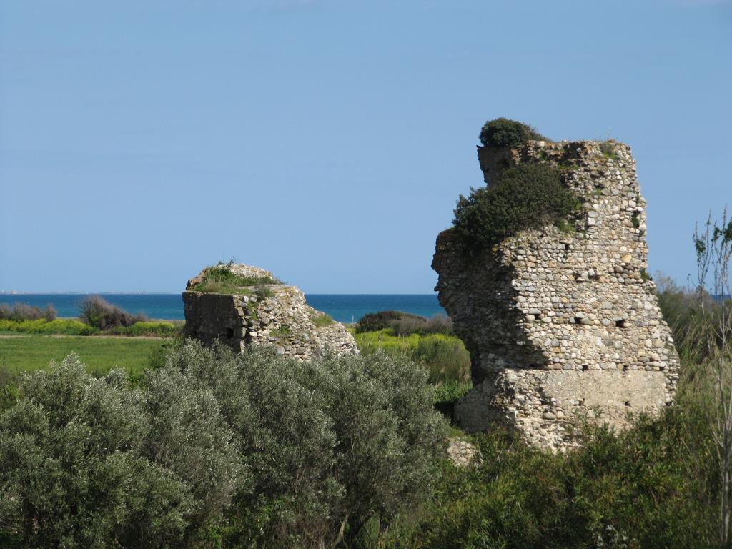 Agriturismo Torre Del Golfo Cropani Buitenkant foto