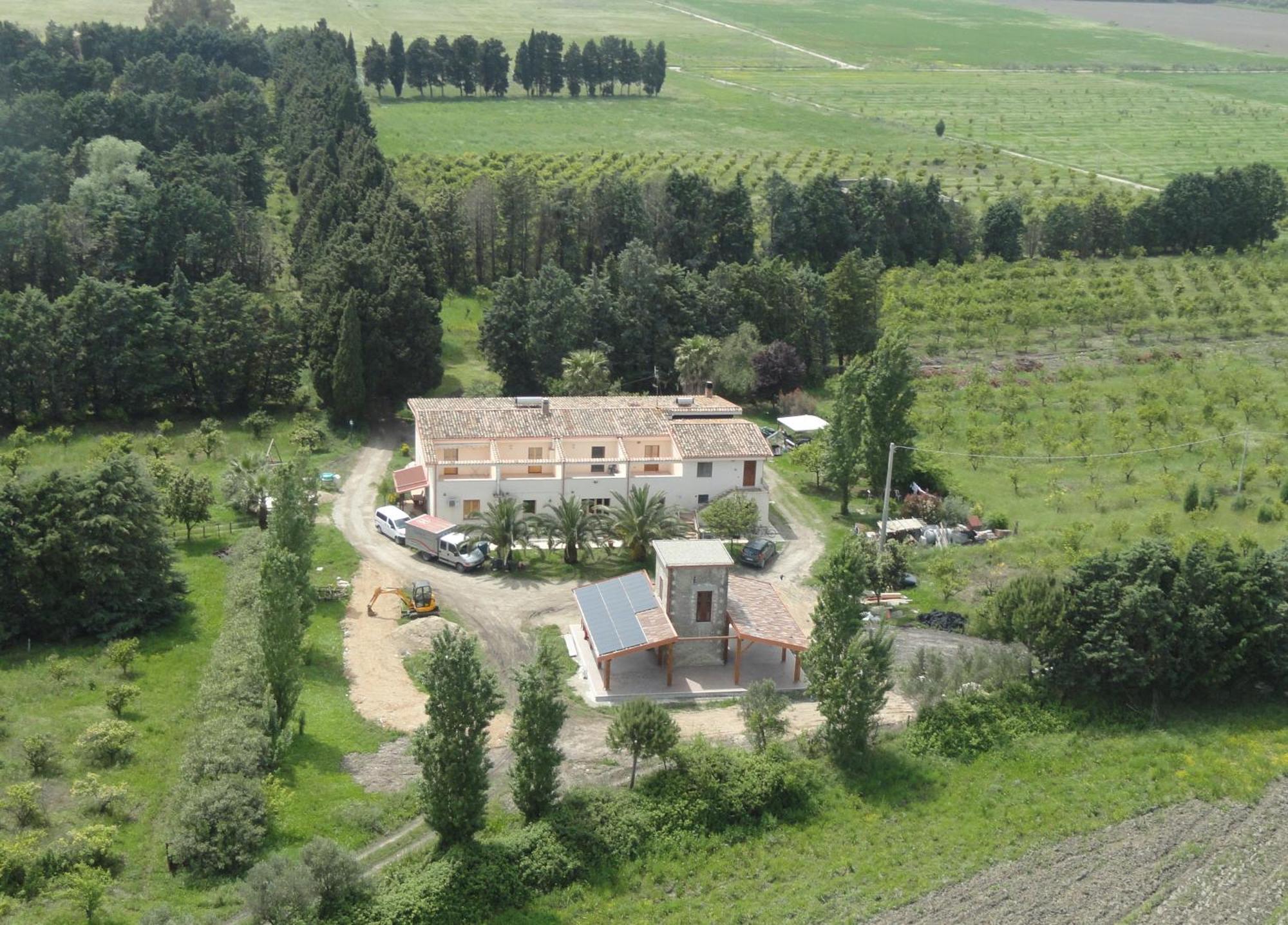 Agriturismo Torre Del Golfo Cropani Buitenkant foto