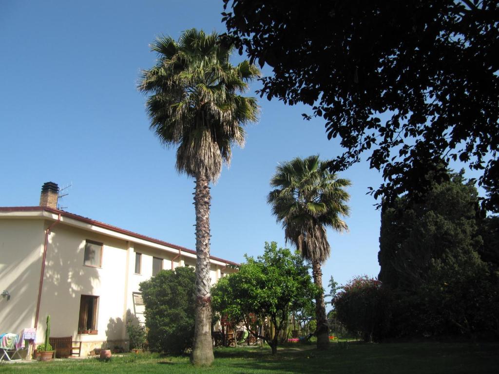 Agriturismo Torre Del Golfo Cropani Buitenkant foto