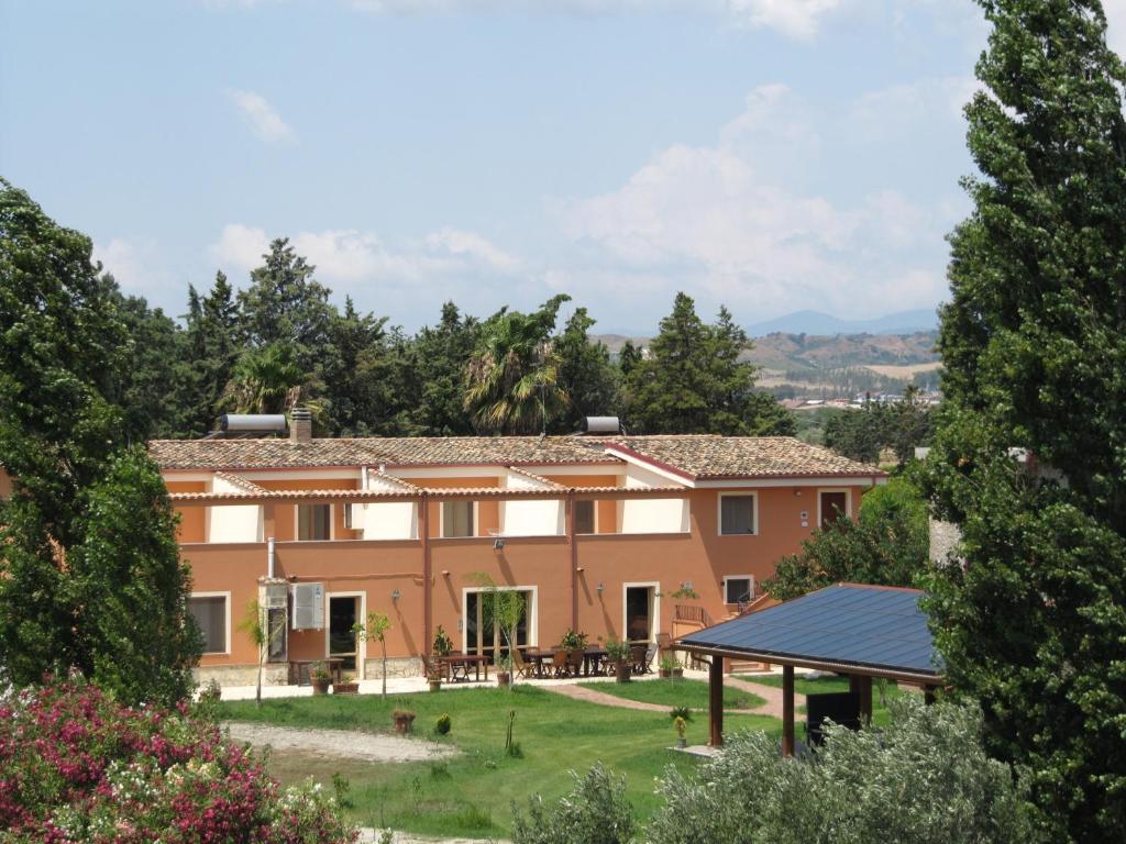 Agriturismo Torre Del Golfo Cropani Buitenkant foto