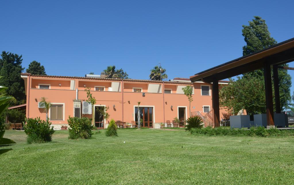 Agriturismo Torre Del Golfo Cropani Buitenkant foto