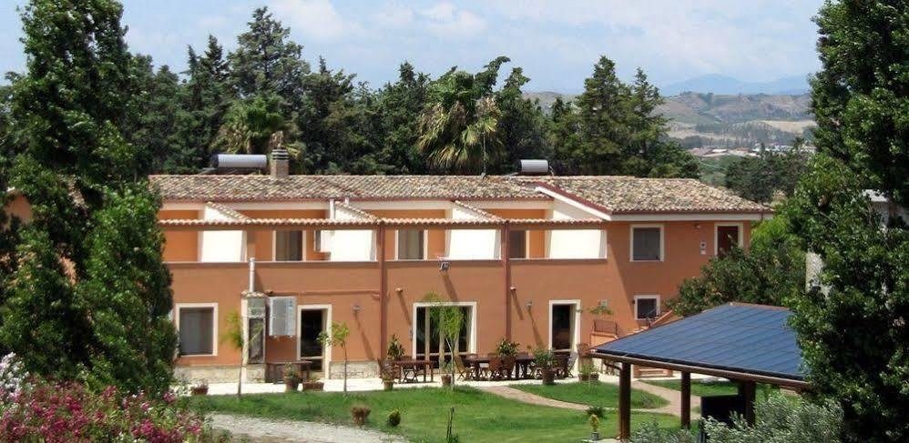 Agriturismo Torre Del Golfo Cropani Buitenkant foto